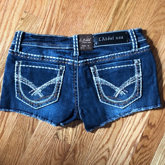 ‼️LAST 1‼️ NWT 💋 LA IDOL FRINGED JEAN SHORT Sz XS - Picture 2 of 10